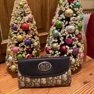 Used Christian Dior wallet!